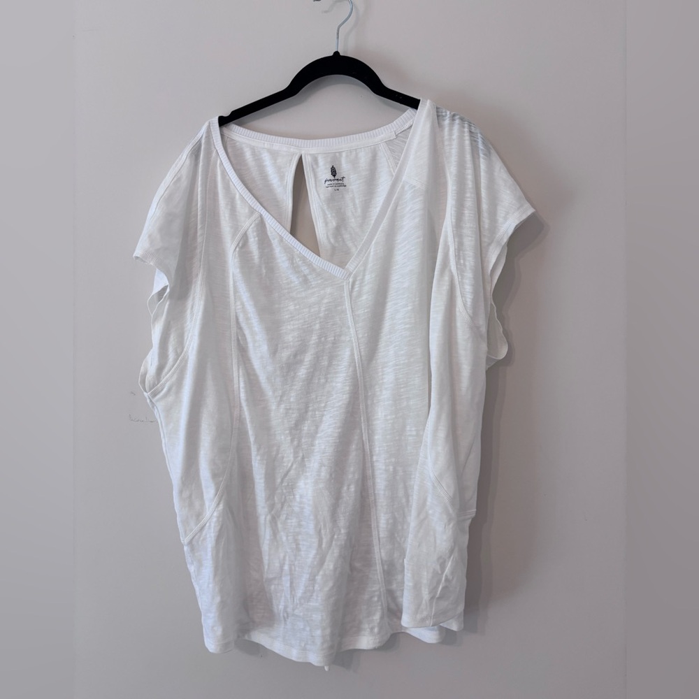 Forment White V-Neck Top